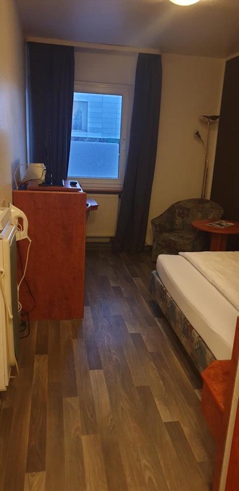 Residenz Hotel Eurostar Düsseldorf Buitenkant foto
